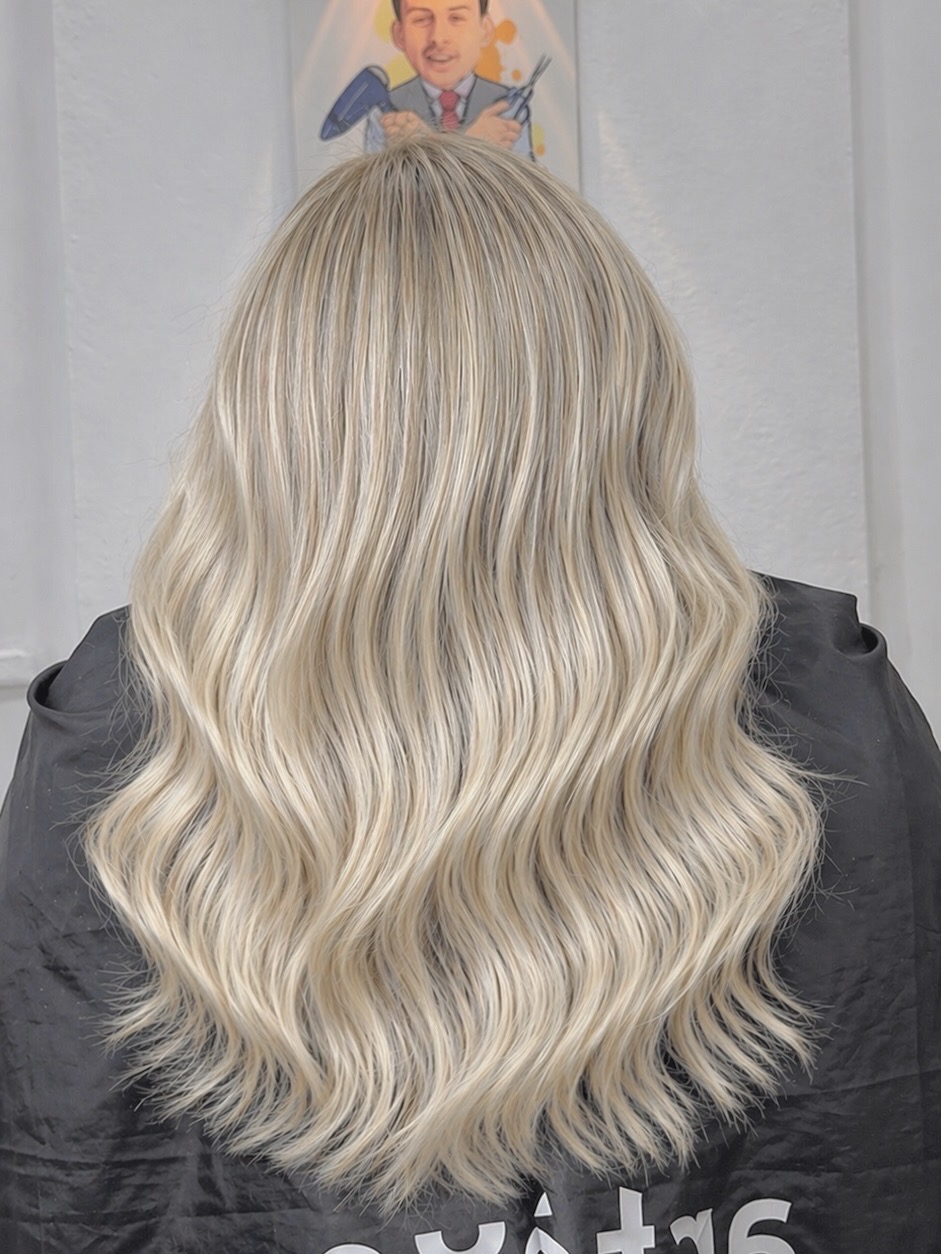 Enes Özaltay beauty Hair Studio (kuaför ve güzellik merkezi
